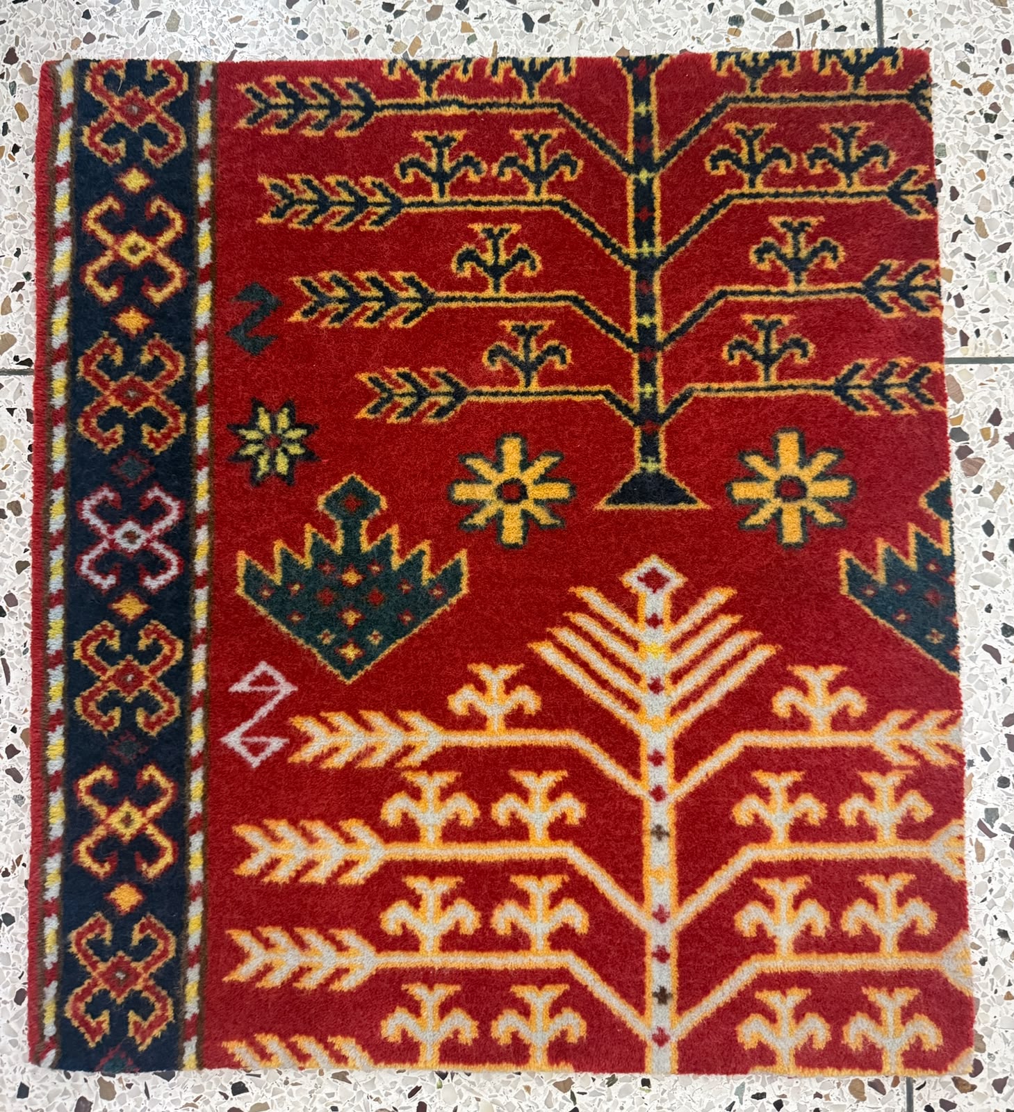 Hand Knotted Wool Rug: Rust/Blue Floral Design